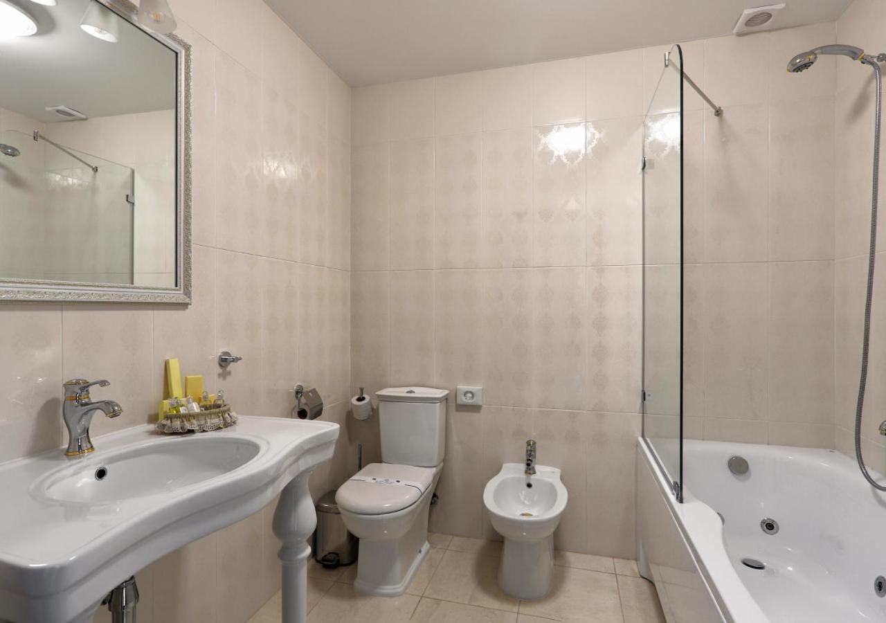 Fenix Town Hotel Vinnytsia Ngoại thất bức ảnh