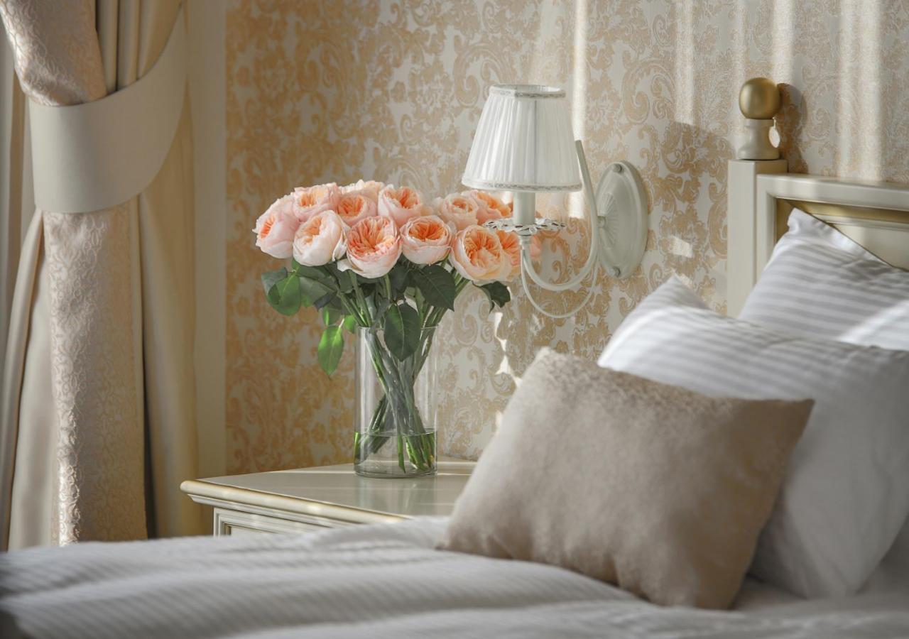Fenix Town Hotel Vinnytsia Ngoại thất bức ảnh
