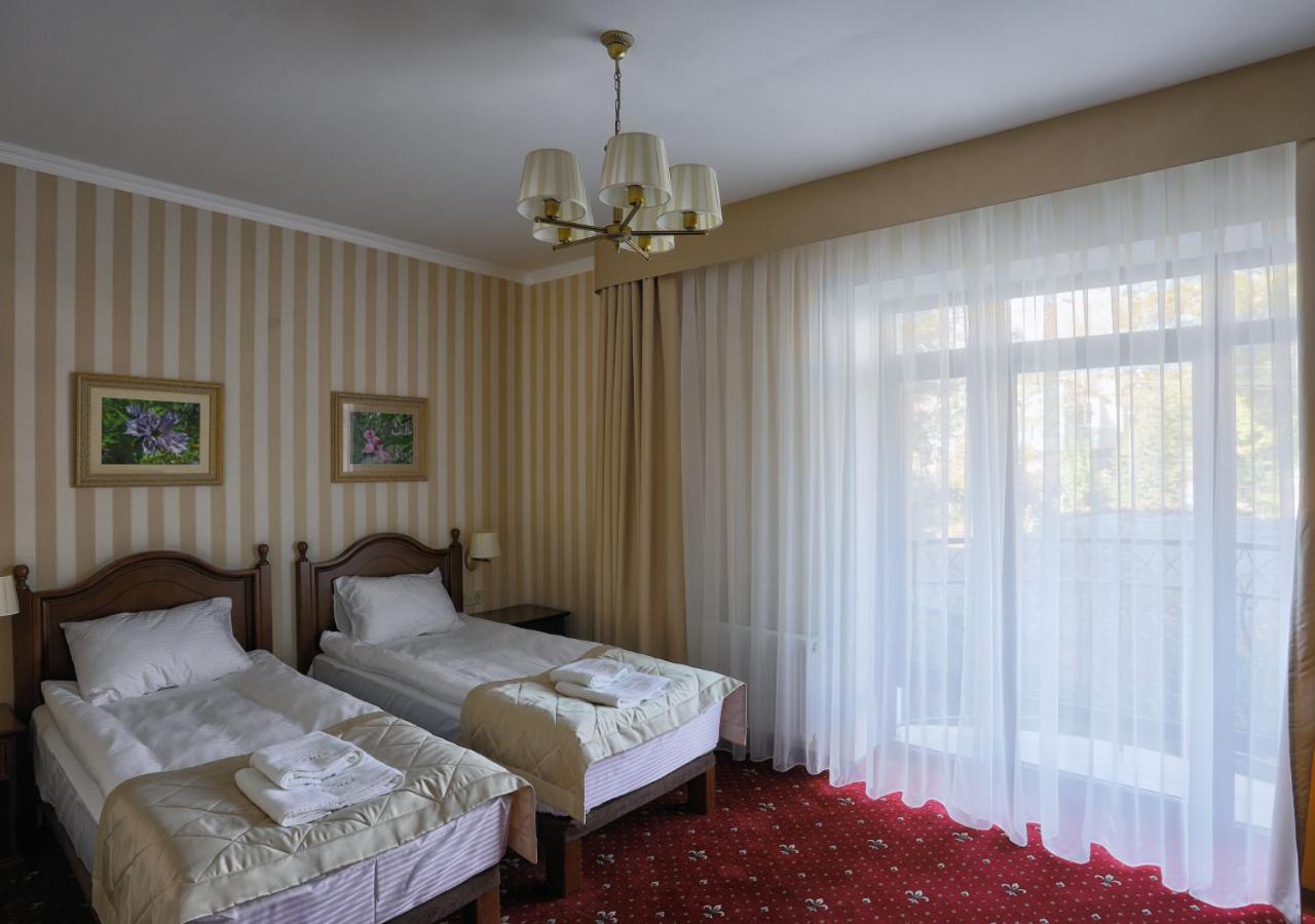 Fenix Town Hotel Vinnytsia Ngoại thất bức ảnh